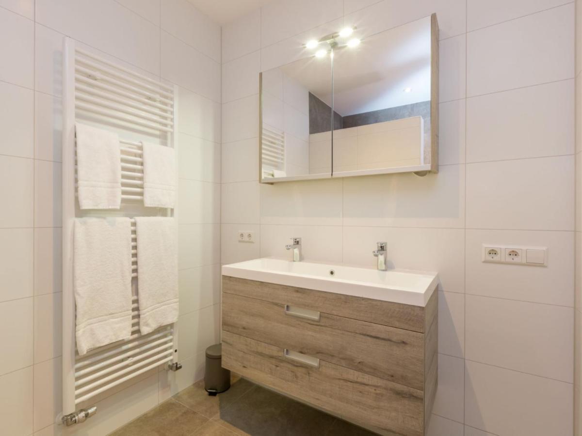 Luxurious Apartment In Zoutelande Near Beach Экстерьер фото